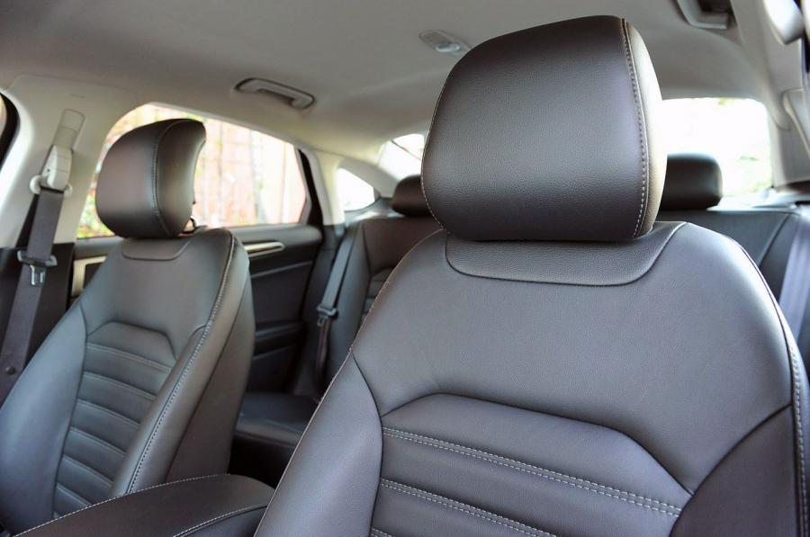  Ford Fusion 2013 года  (US) (фото 127 из 202)